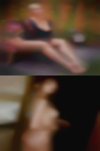 Plain mature wives swinger new years eve party nude.